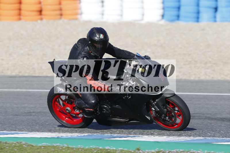 /02 28.-31.01.2025 Moto Center Thun Jerez/gruen-green/79